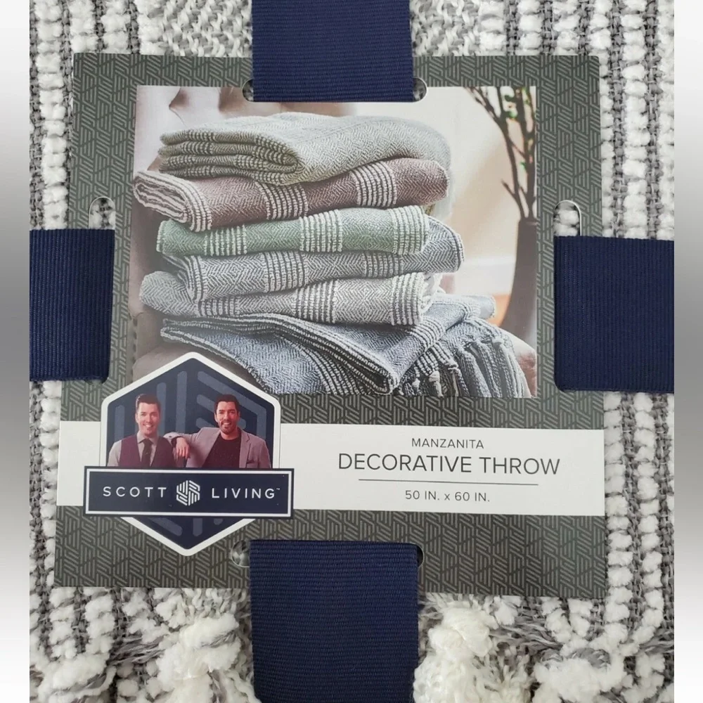 NWT $80 Manzanita Throw Blanket 50